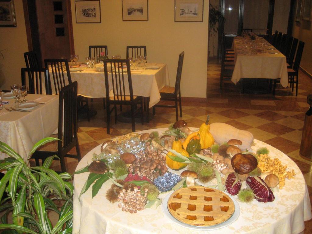 Hotel Ristorante Dotto Varago Exteriér fotografie