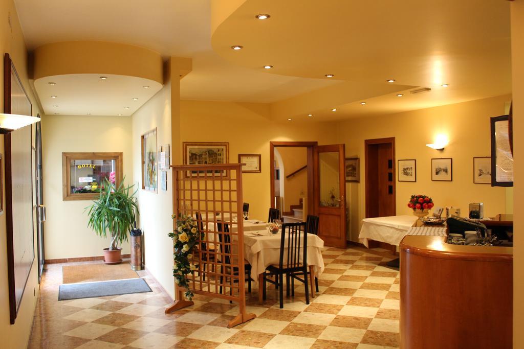 Hotel Ristorante Dotto Varago Exteriér fotografie