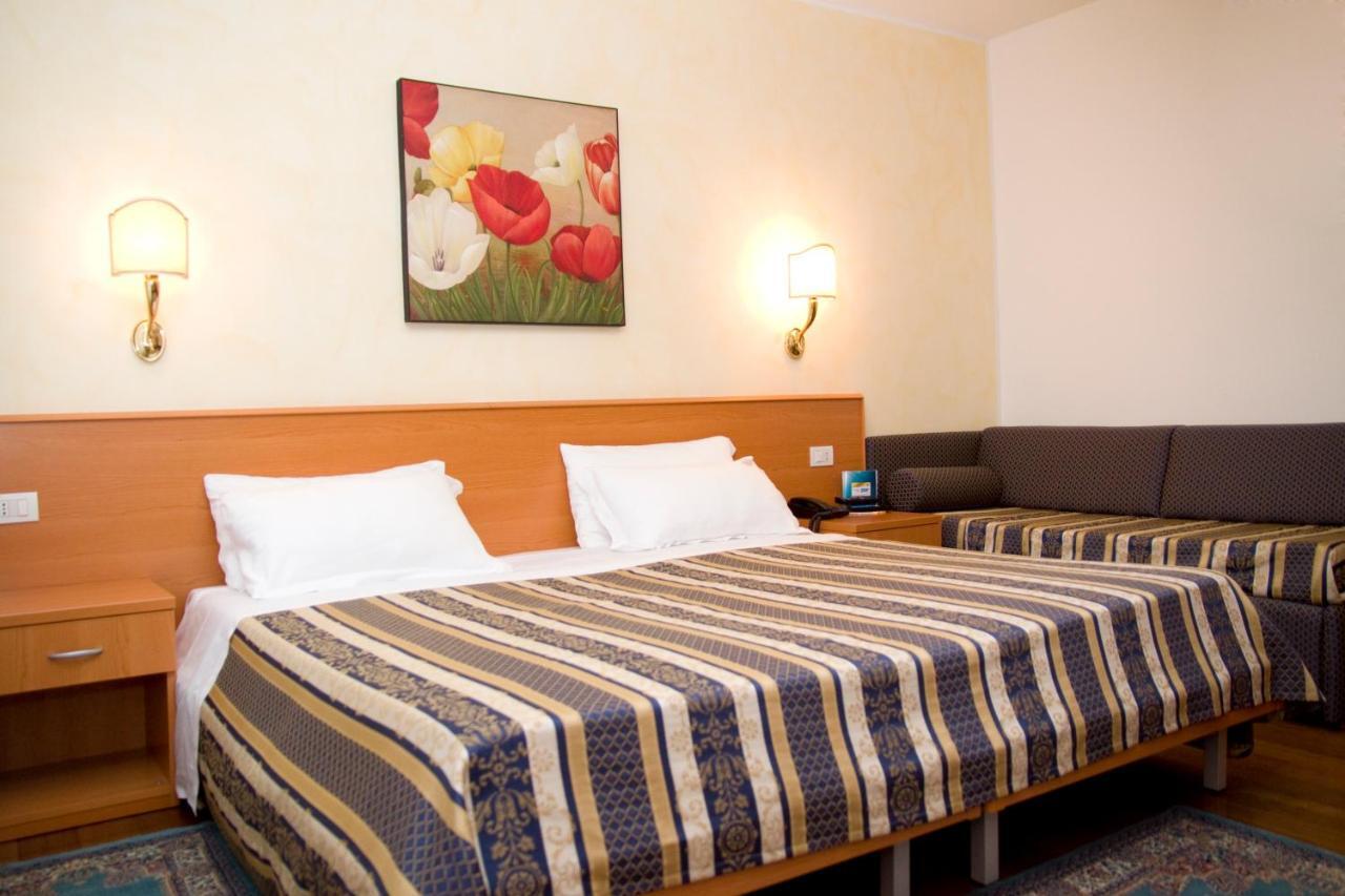 Hotel Ristorante Dotto Varago Pokoj fotografie